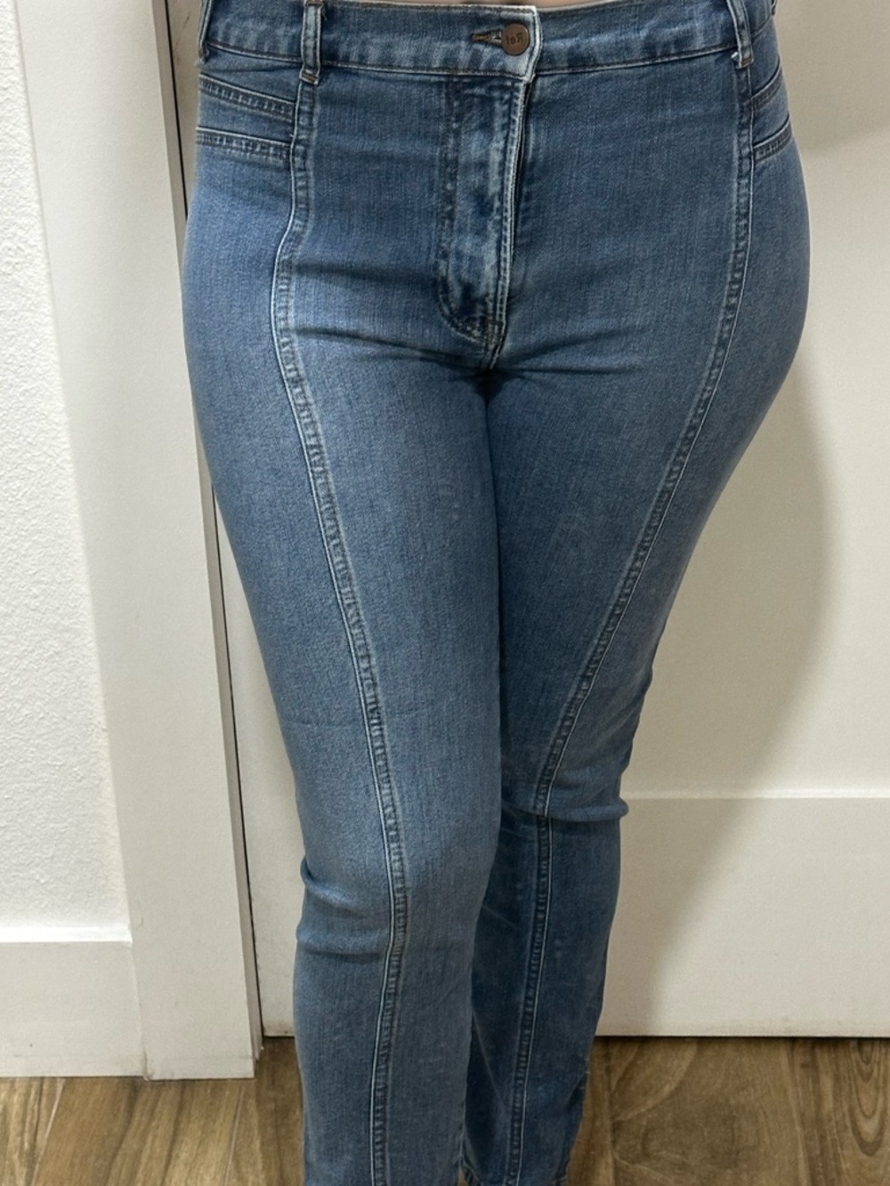 Reformation Skinny High-Rise Jeans in Medium Blue Wash